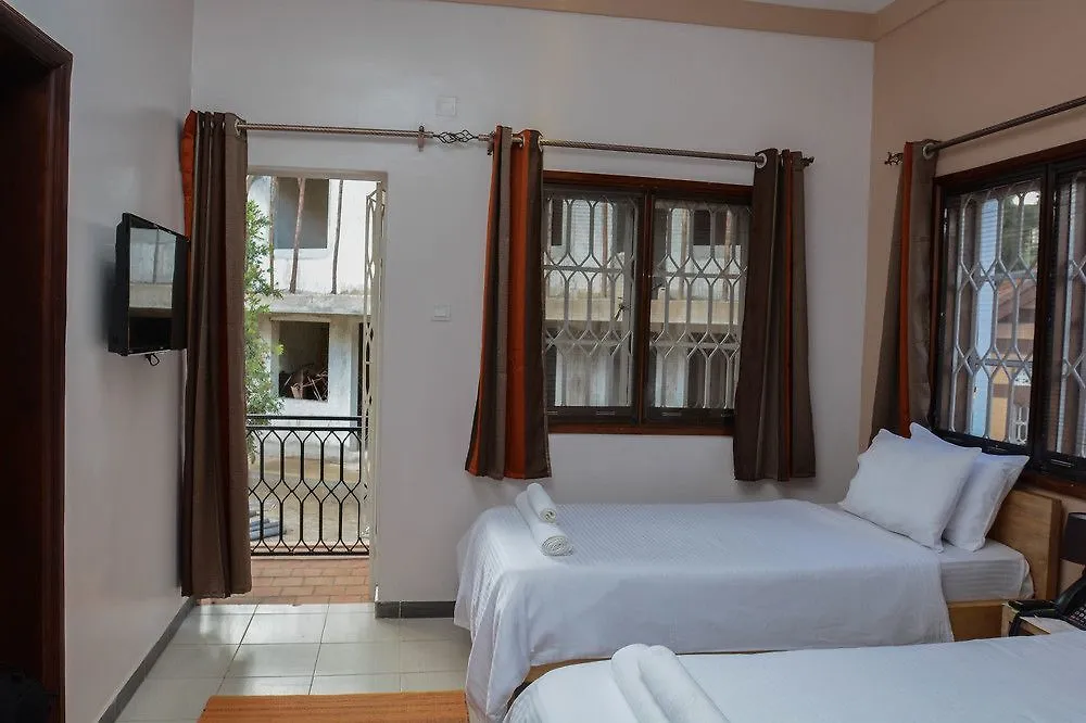 Explorers Hub Hotel Kampala 3*,  Uganda